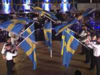 Flaggtropp vid nyårskonserten, Marinens Ungdomsmusikkår.
